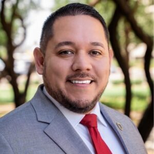 ryanruiz-headshot ryanruiz-headshot